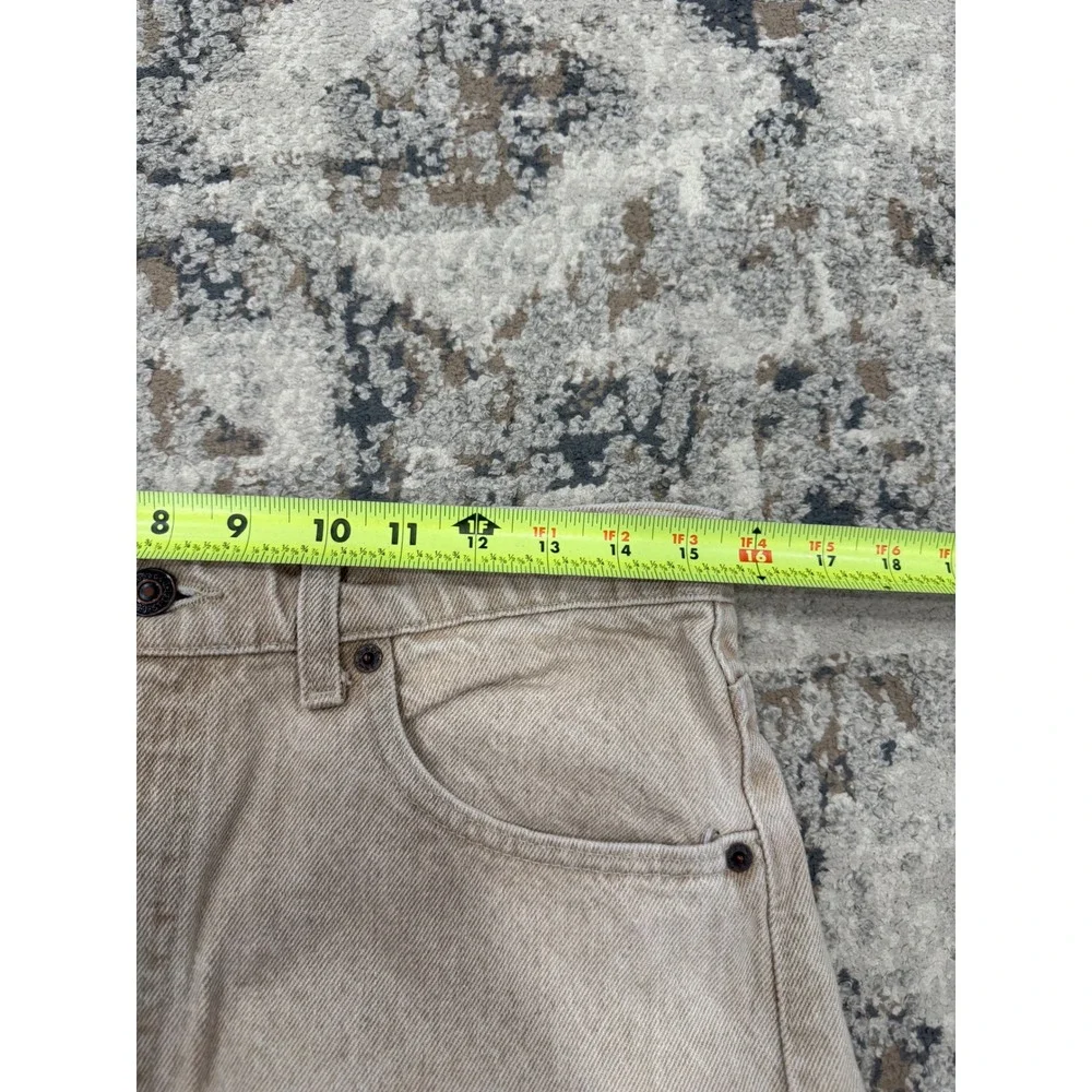 Vintage Levis 550 Relaxed Fit Tapered Leg Jeans Tan Made in USA Mens 33x32 1992